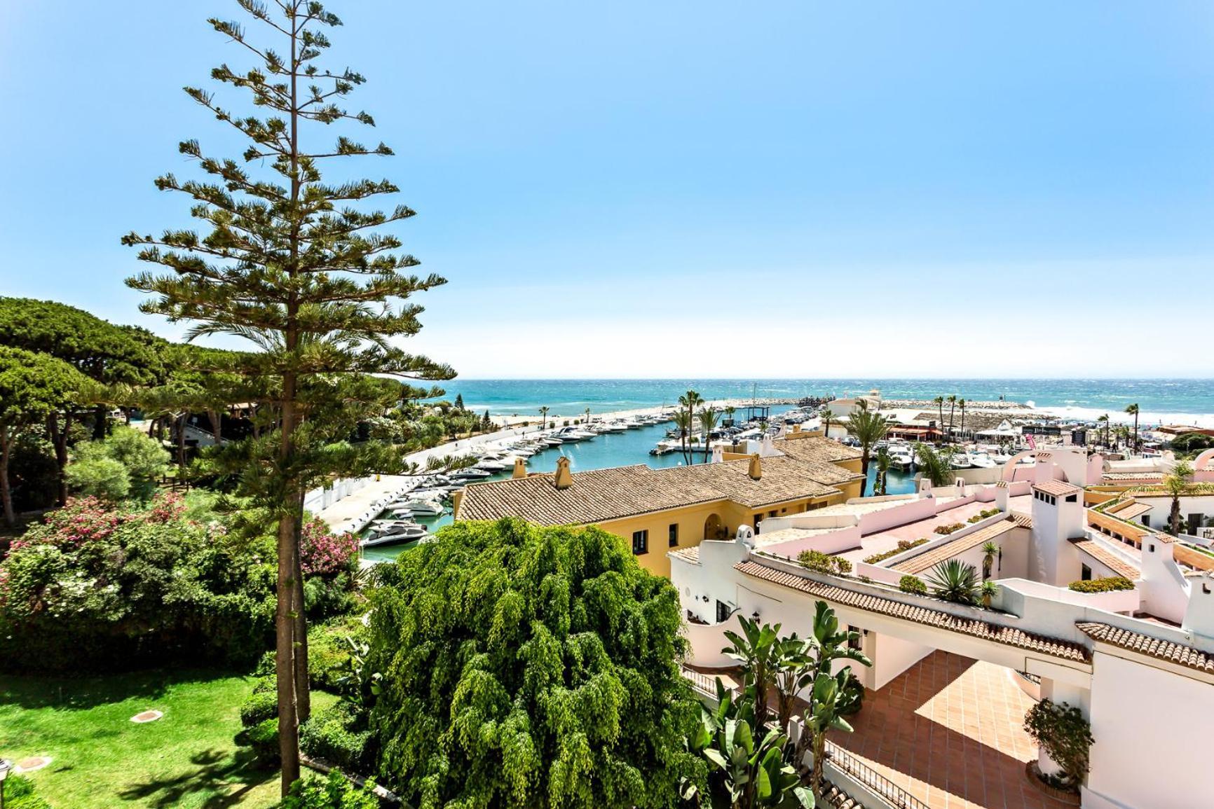 H45 Cabopino Marbella