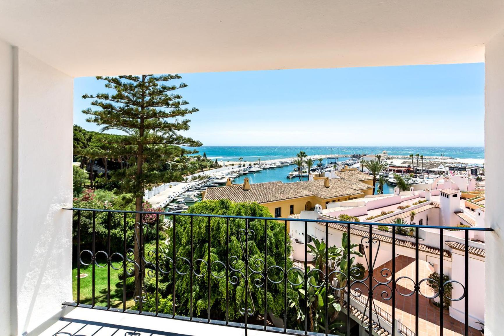 Apartment H45 Cabopino Marbella